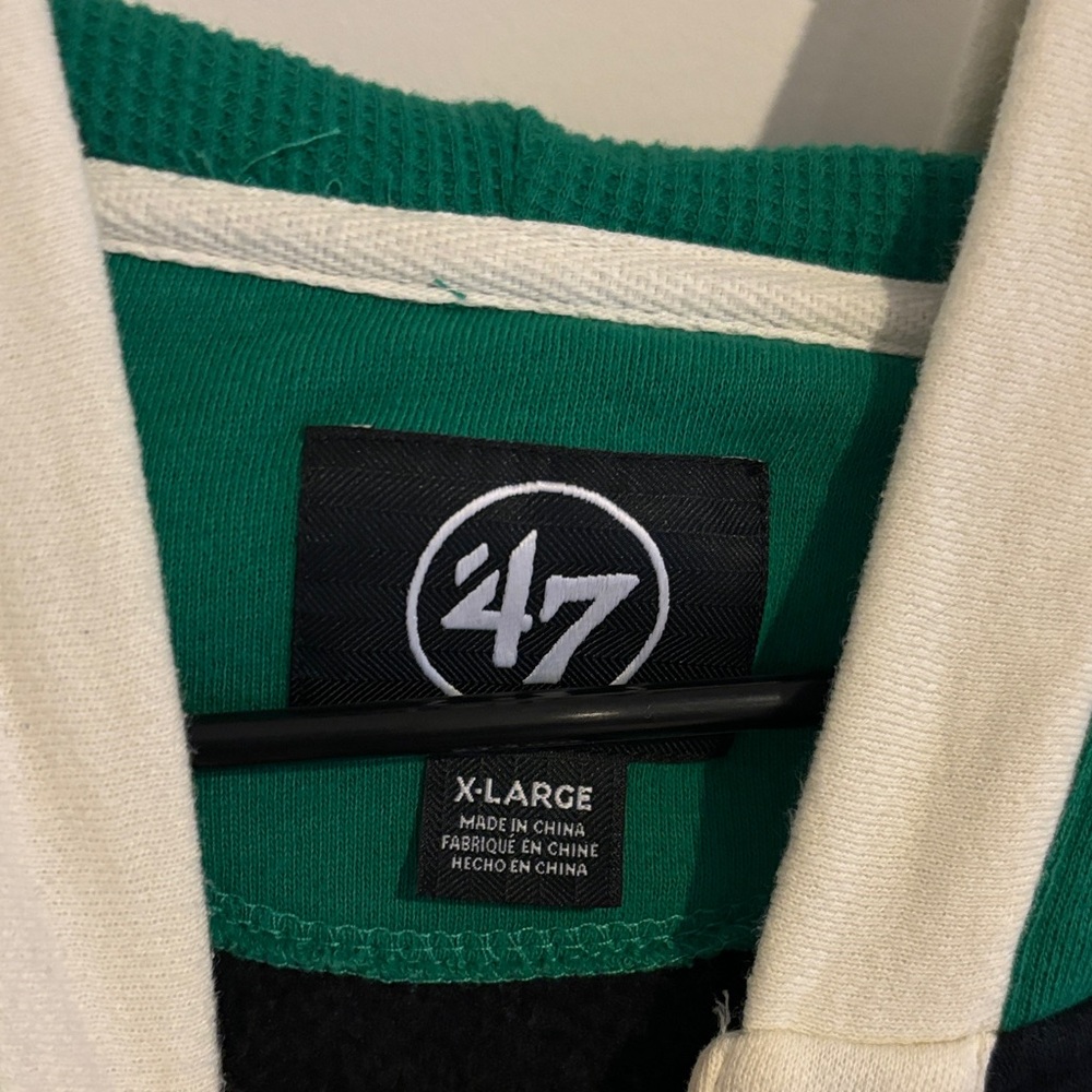 47 Brand Green and Cream Apparel - Picture 2 of 7